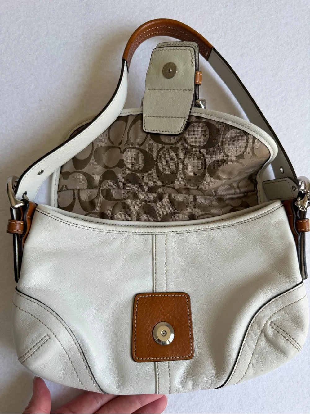 Vintage Coach Soho 9247 Cream Brown Leather Buckle Shoulder Bag Y2K White